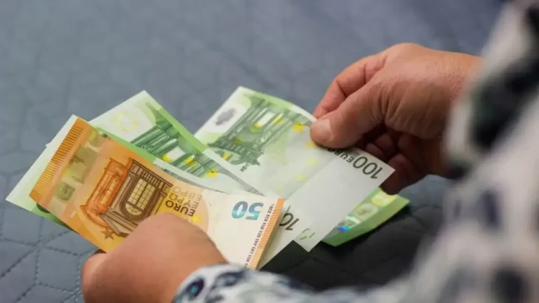 Αναδρομικά: Η κυβέρνηση θα πληρώσει τα χρωστούμενα για να ισοσκελίσει τις απώλειες από τους αγρότες