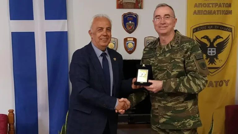 ΕΑΑΣ ΛΑΡΙΣΑΣ: Εθιμοτυπική επίσκεψη Στρατηγού Διοικητή 1ης ΣΤΡΑΤΙΑΣ